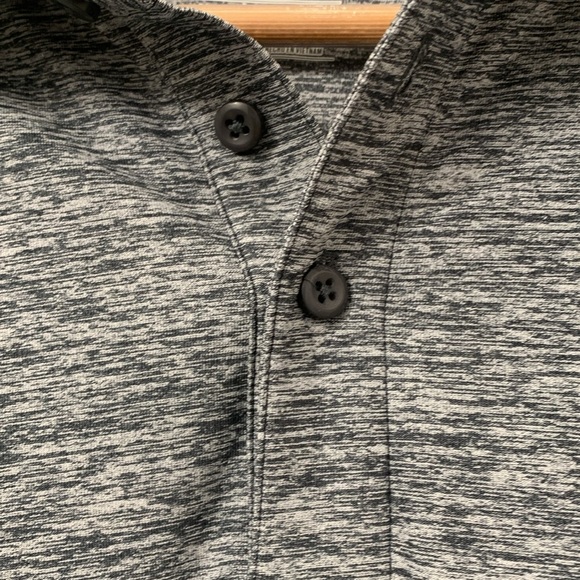 Men’s Under Armour Loose Fit Heat Gear Polo Size Large EUC - Picture 7 of 8